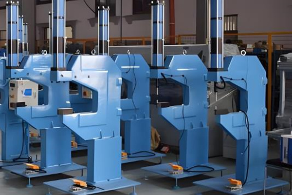 鉚接機出現小問題？教你一招就搞定！